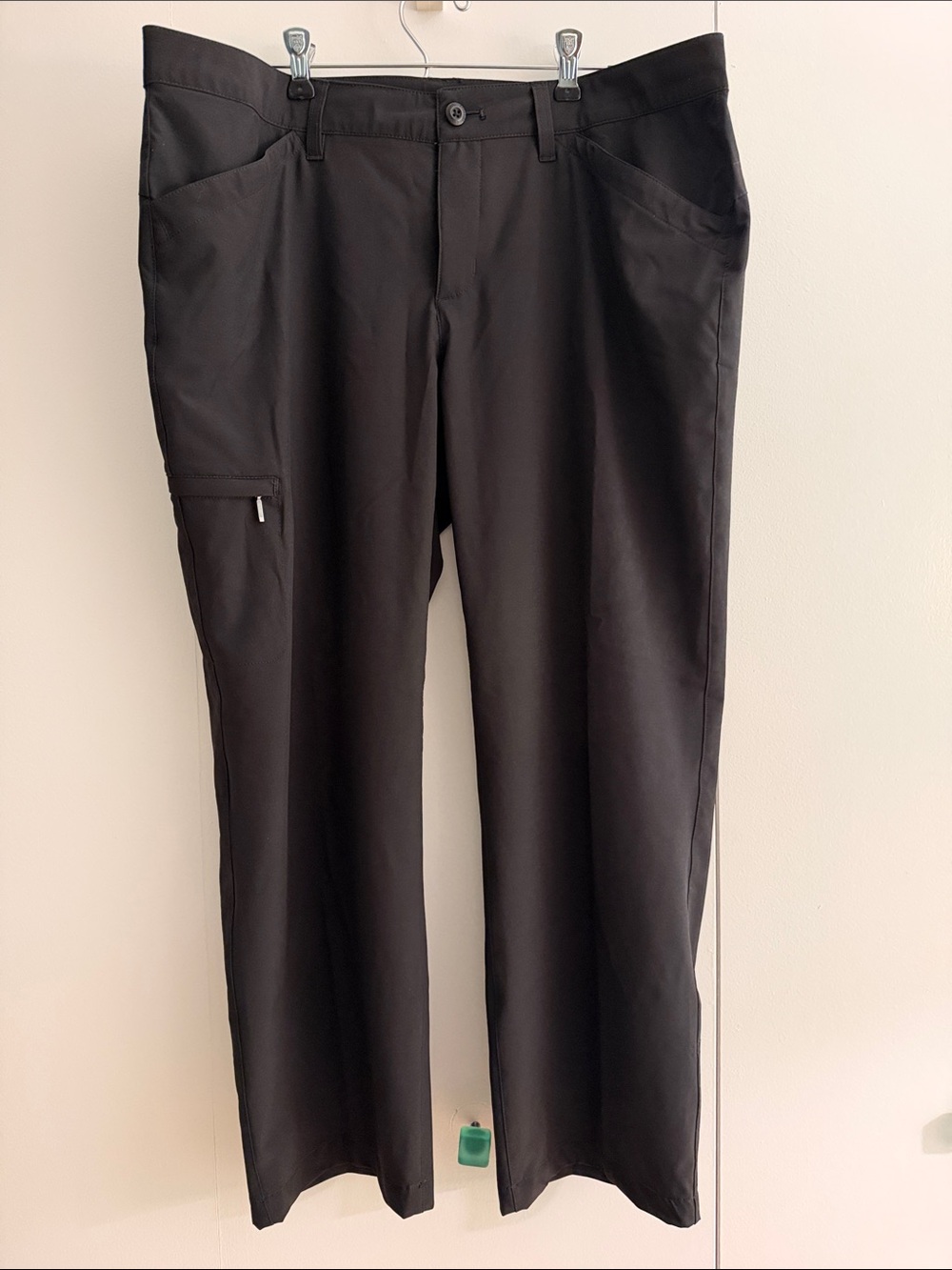 Eddie Bauer Black Ankle Cargo Pants